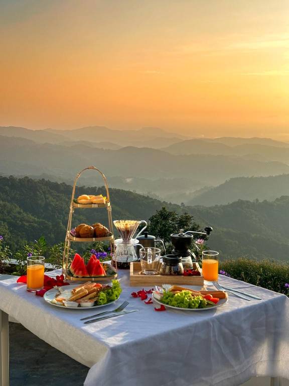 Above the clouds - Luxurious & Comfy Oasis Views — photo 3