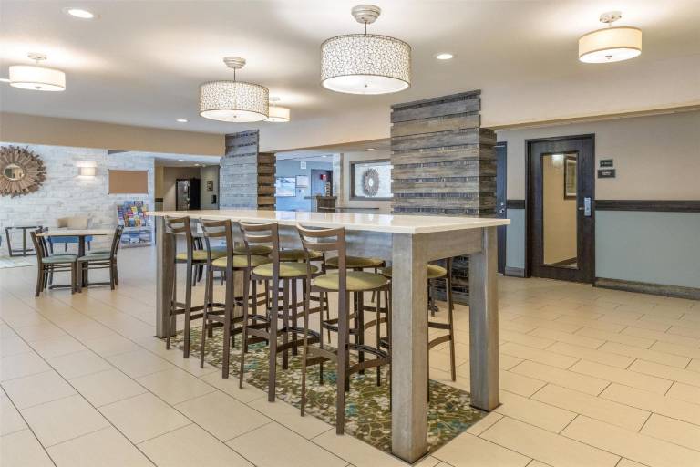 Best Western Long Beach Inn — photo 3