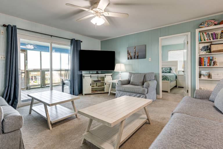 Waterfront Dauphin Island Home w/ Deck & Boat Dock — photo 4