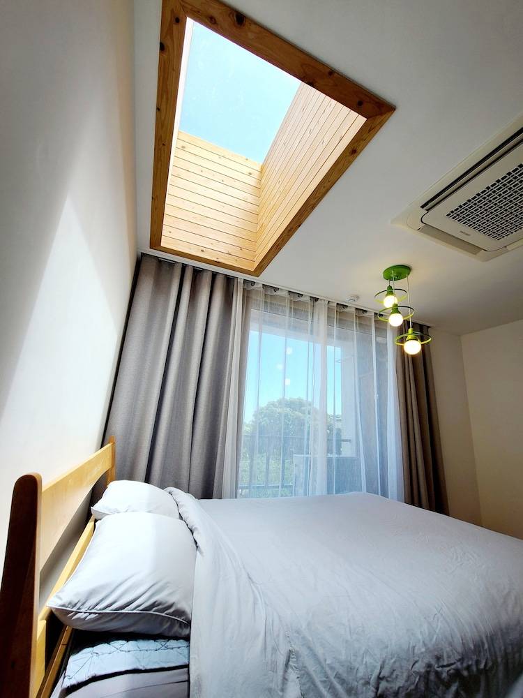 Accommodation  Sincheonseo-ro