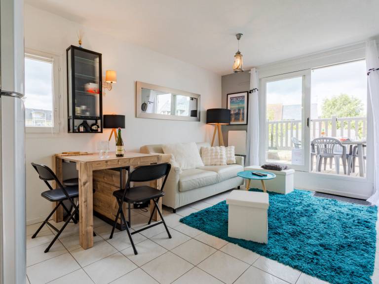 Holiday apartment with patio | Pets allowed — photo 3
