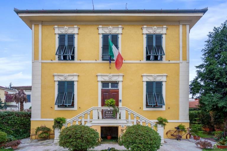 Pension  Lucca