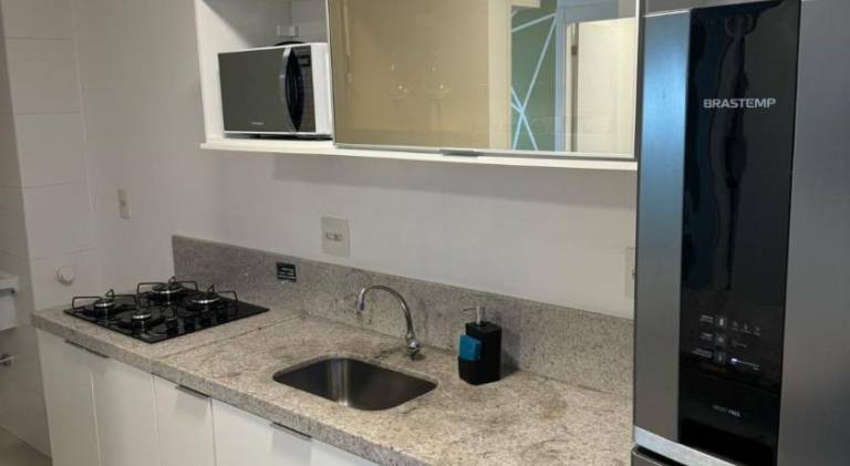Apartment with hot tub & pool — photo 4