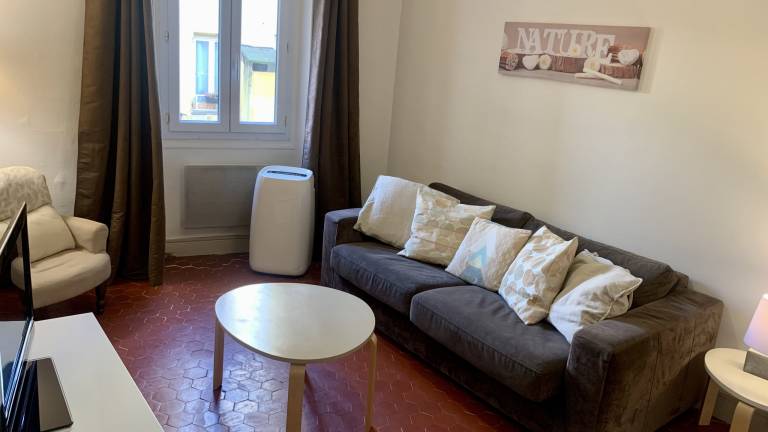 Fully equipped pleasant rental apartment | Close to Castle Hill | Beach nearby | Dogs allowed — photo 4