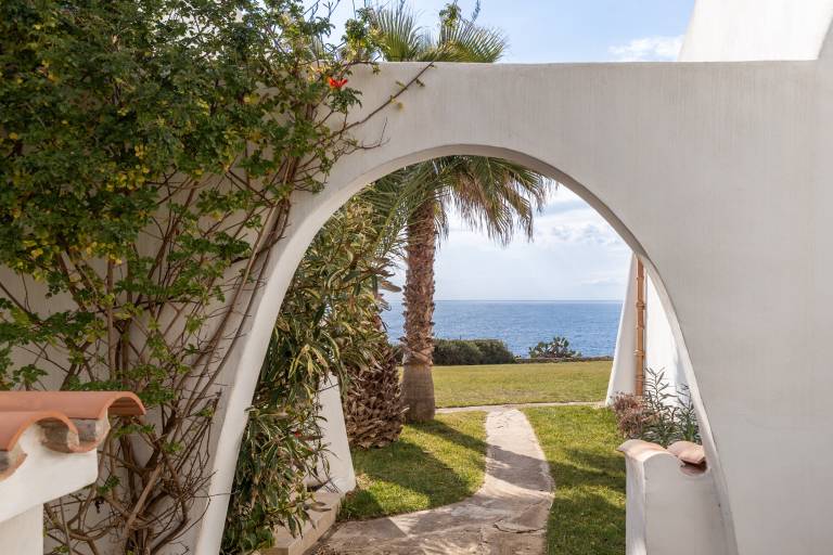 Fully equipped beautiful vacation home with terrace & garden | Next to the beach | Suitable for remote work | Pet-friendly — photo 3