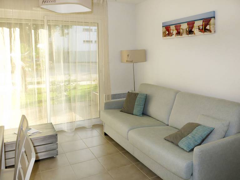 Lovely holiday apartment with terrace & heated pool | Beach nearby | Pet-friendly — photo 2