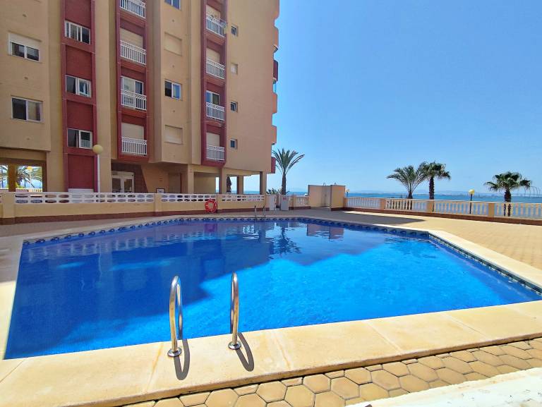 Rental apartment with patio, pool & garden — photo 2