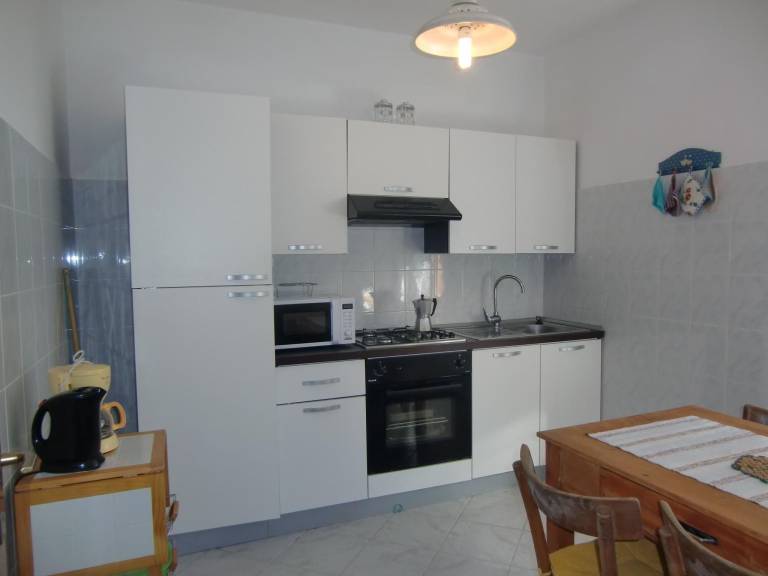 Rental apartment with garden & barbeque | Mountain view — photo 3
