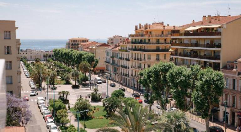 Residence Chateauneuf in Menton