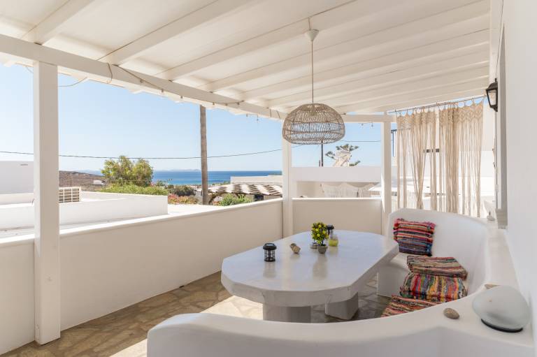 Apartment with terrace, garden & hot tub | Beach view | Perfect for remote work in Tinos