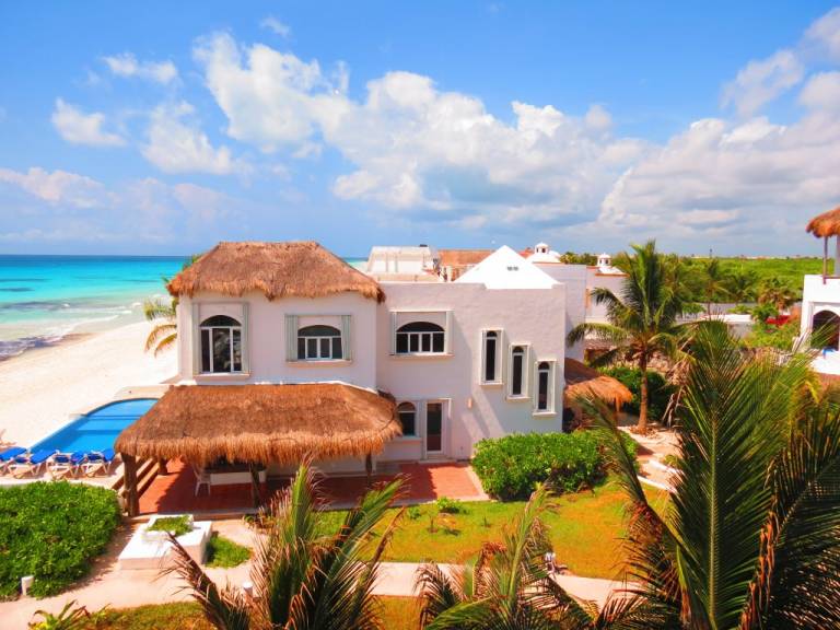 Children-friendly villa with garden, private pool & BBQ | Water view | Dogs allowed — photo 2
