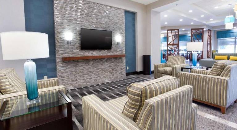 Drury Inn & Suites Burlington — photo 2
