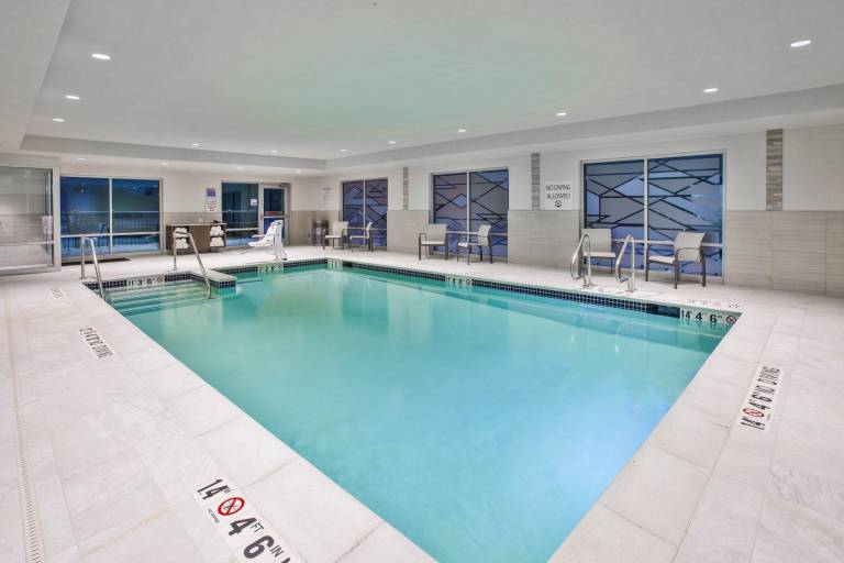 Holiday Inn Express & Suites Okemos - University Area By IHG — photo 4