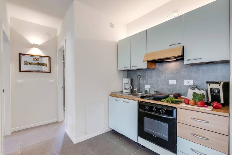 Holiday apartment with patio | Water view — photo 4