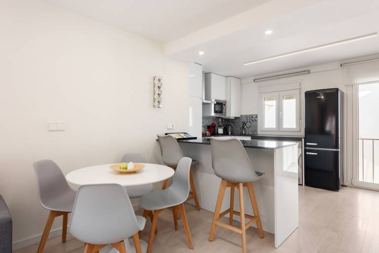 Rental apartment with fast internet | City view — photo 4