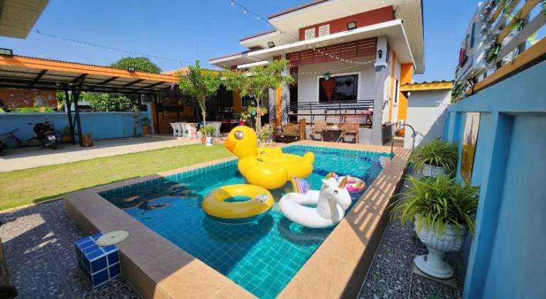 Villa with pool — photo 3
