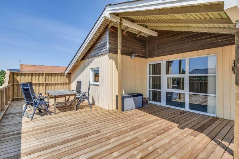 Nice vacation home with barbeque & patio | Dogs allowed — photo 2