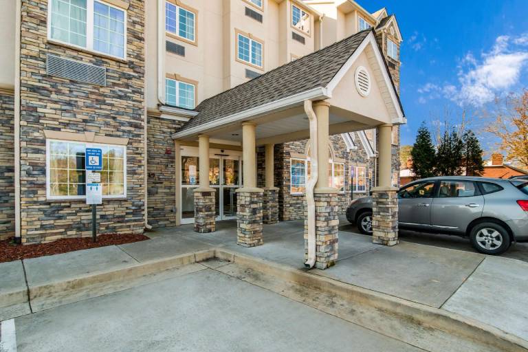 Motel 6 Canton, GA in Canton, GA