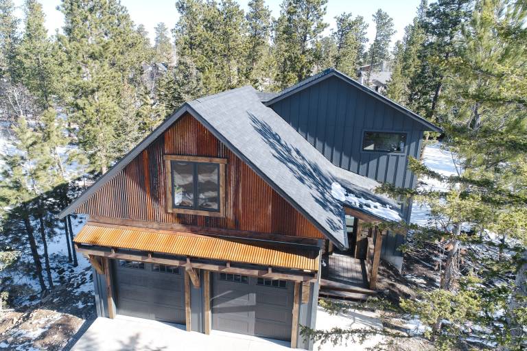 Cabin  Lead