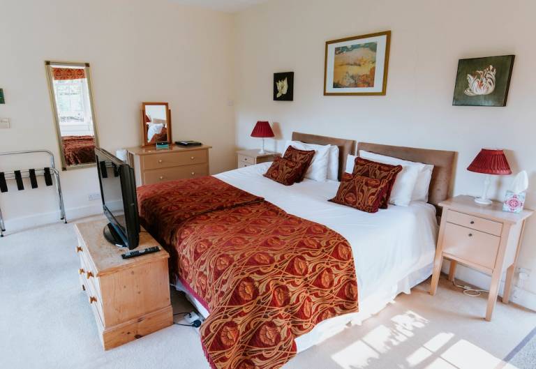 Accommodation Ascot