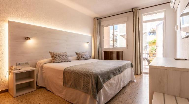 Eco Avenida Hotel & Parking — photo 2