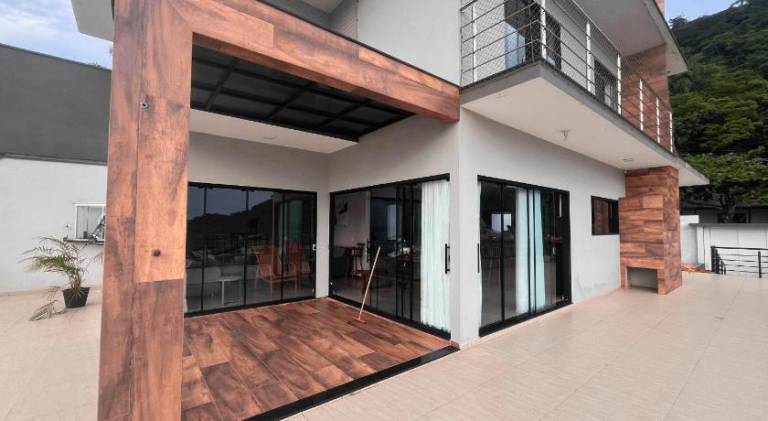 Vacation home with 3 rooms for 11 persons in Penha
