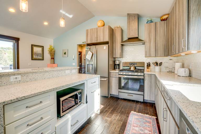 Walk to Slopes: Home w/ Hot Tub in Keystone — photo 3