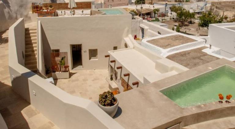 Villa with patio, pool & jacuzzi — photo 3