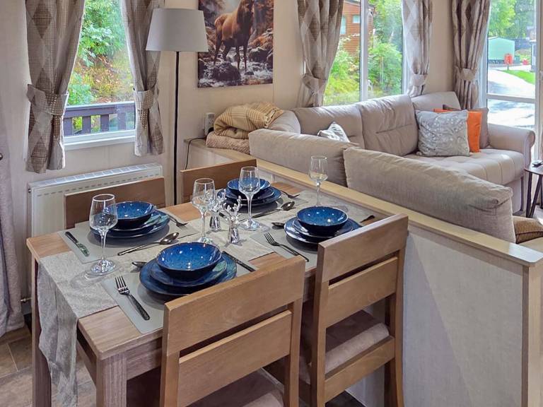 Family-friendly nice cottage with yard, sauna & pool | River view | Dogs allowed — photo 4