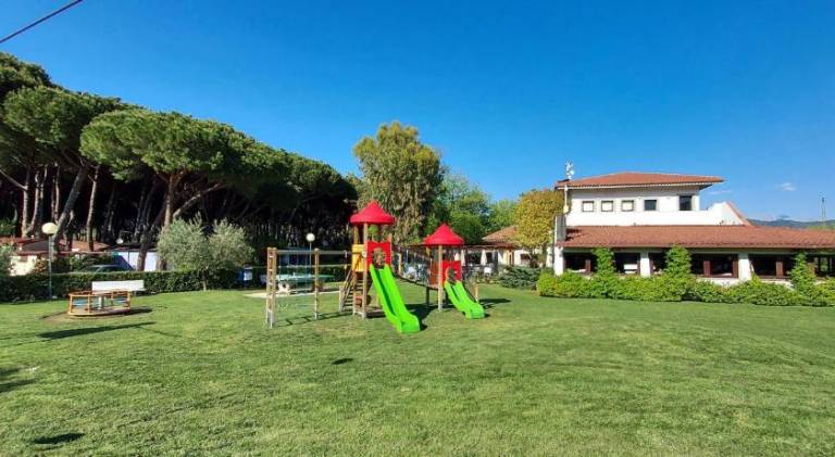 Sarzana- Mobilhome 5 persone Pool and Garden — photo 3