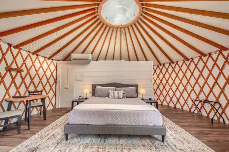 Cabin Gruene