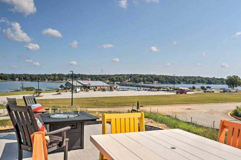 Stunning Lakefront Retreat w/ Dock Access! — photo 2