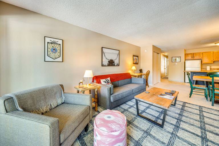 6 Mi to Skiing: Condo w/ Balcony in Fraser! — photo 4