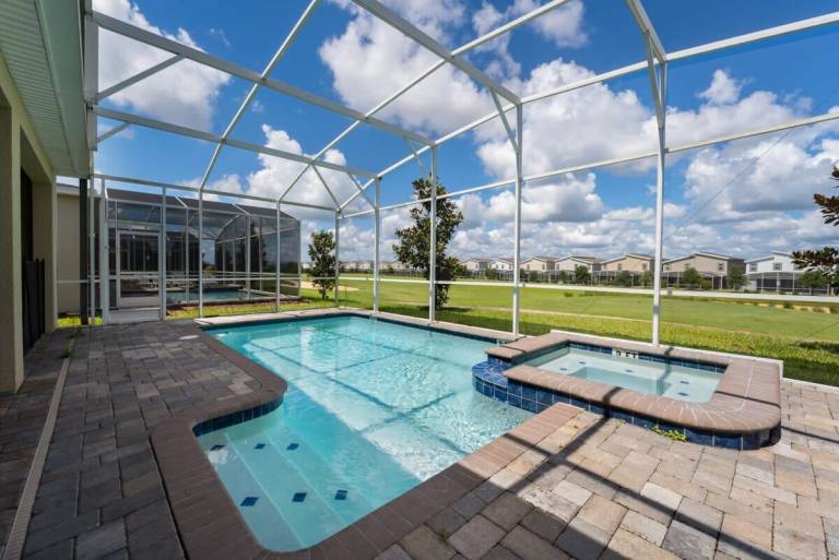Family-oriented villa with terrace & private pool | Pet-friendly — photo 5