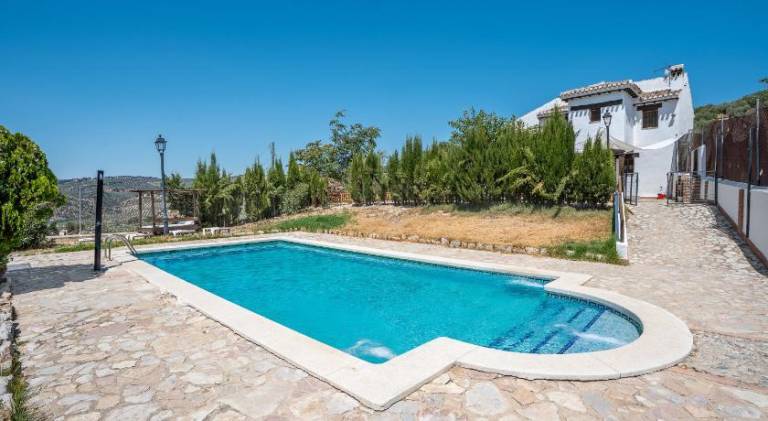 Pleasant house with pool | Pets allowed in Loja