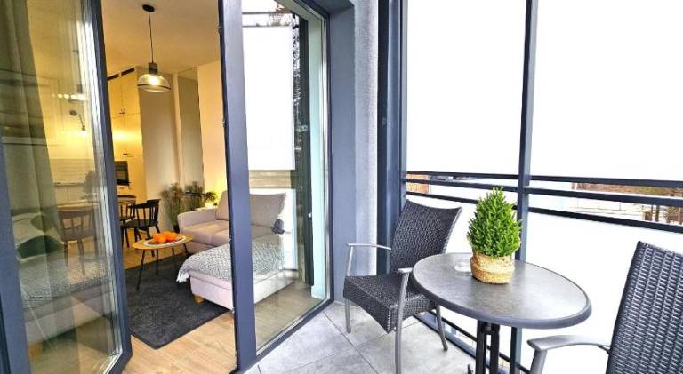 Apartment with terrace — photo 2