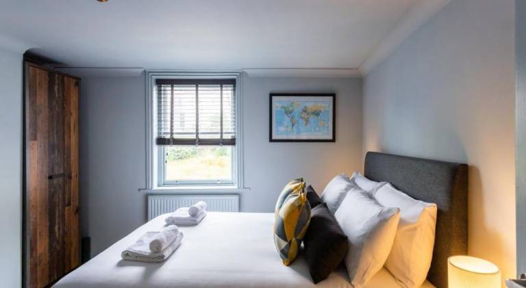 Holiday apartment | Next to British Airways i360 — photo 2