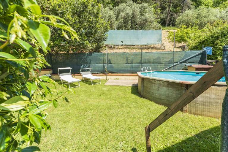 Fully equipped spacious rental with yard, terrace & private pool | Pet-friendly — photo 4