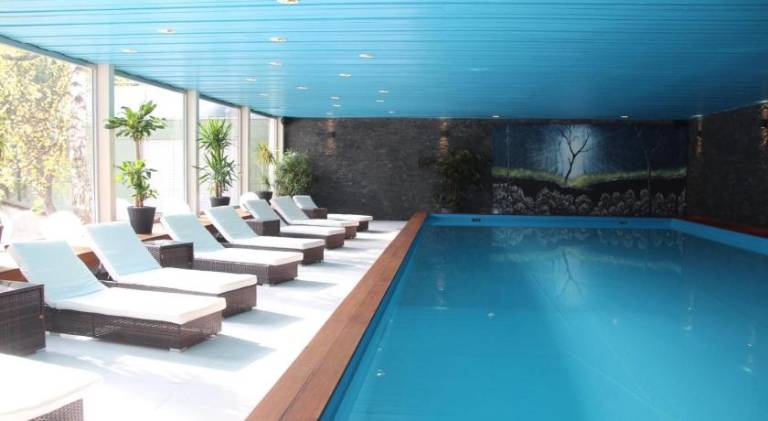 Rental apartment with pool — photo 5