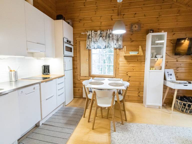 House with 2 rooms for 5 persons — photo 2