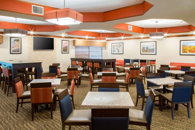 Comfort Suites Grand Rapids South — photo 4