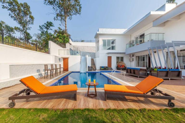 1200 m² Villa