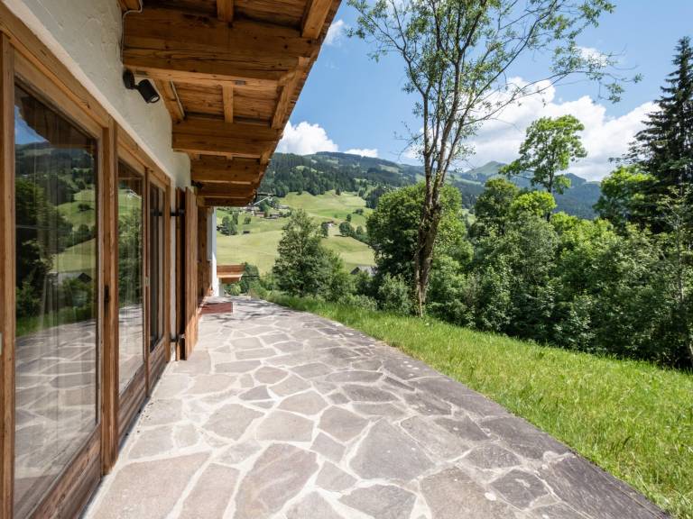Fully equipped vacation home with terrace | Ski nearby | Pet-friendly — photo 2