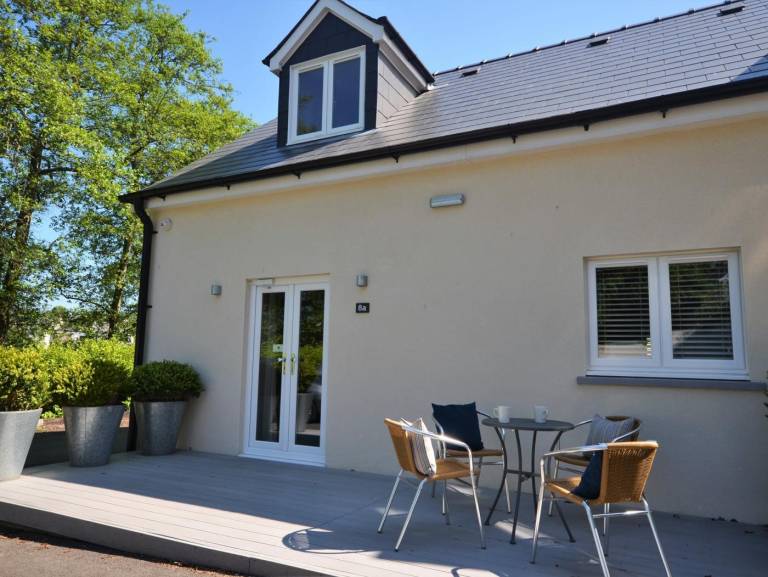 Rental apartment with terrace in Tenby