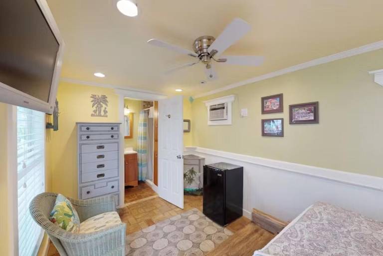Ricky''s Retreat - Truman @ Duval Ideal Getaway! — photo 2