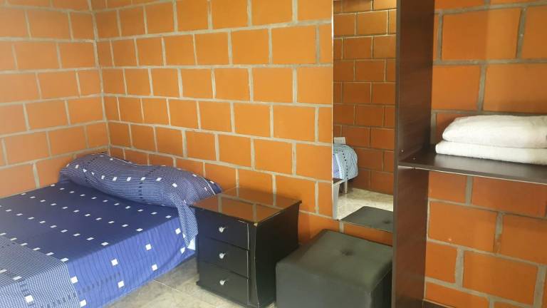 Villa with yard, barbeque & pool | Suitable for remote work | Pet-friendly — photo 2