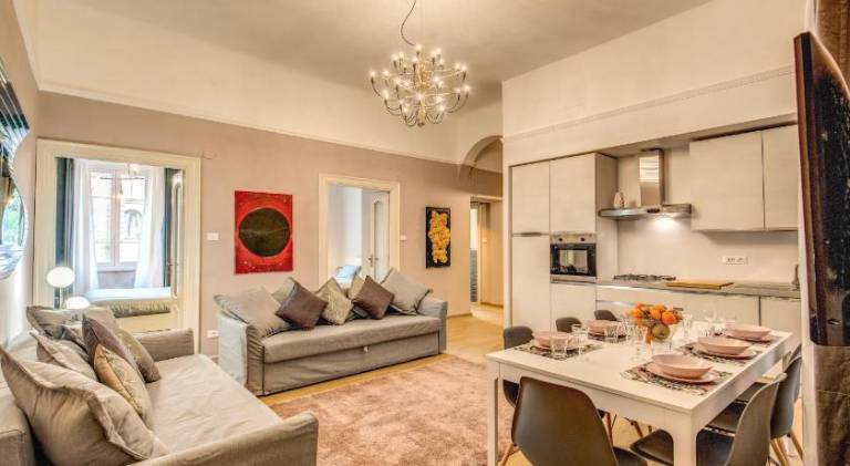 Holiday apartment with 4 rooms for 12 persons in La Spezia