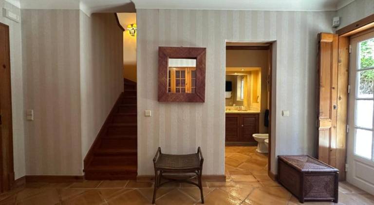 Fully equipped ample house with patio, barbeque & private pool | Good for workation | Dogs allowed — photo 4