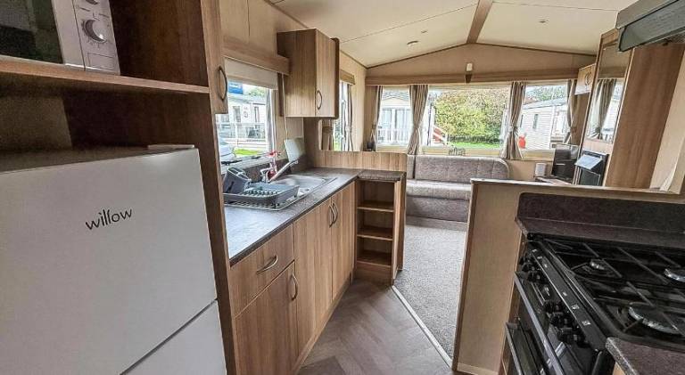 8 Berth Caravan At California Cliffs By Scratby Beach In Norfolk Ref 5Oo42K — photo 5