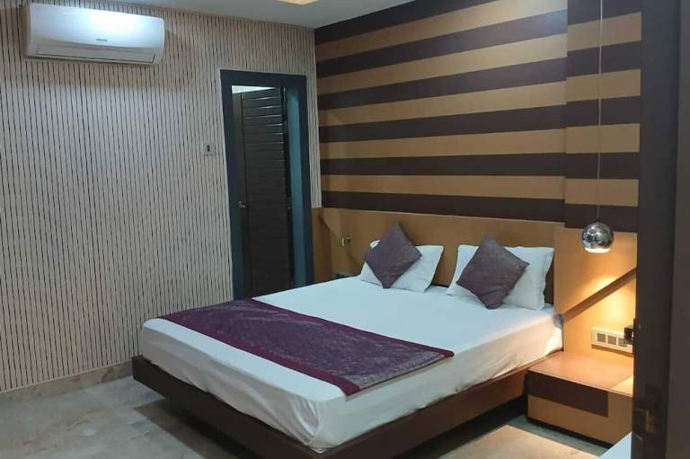Hotel Lotus